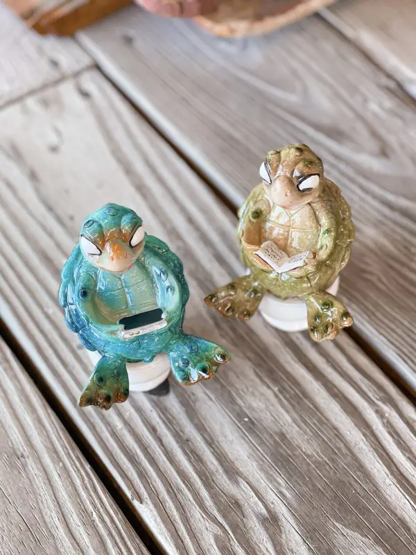 Turtle on Toilet - Book - Image 3