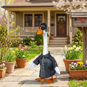 Giddy the Porch Goose: Outfit - Biker
