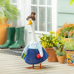Giddy the Porch Goose: Outfit - Teacher