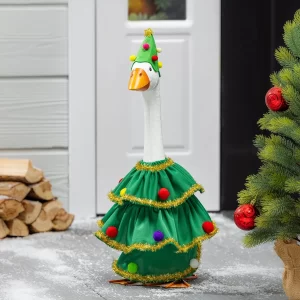Giddy the Porch Goose: Outfit - Christmas Tree