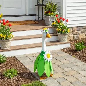 Giddy the Porch Goose: Outfit - Daisy