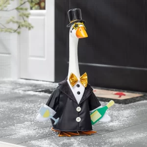 Giddy the Porch Goose: Outfit - Happy New Year